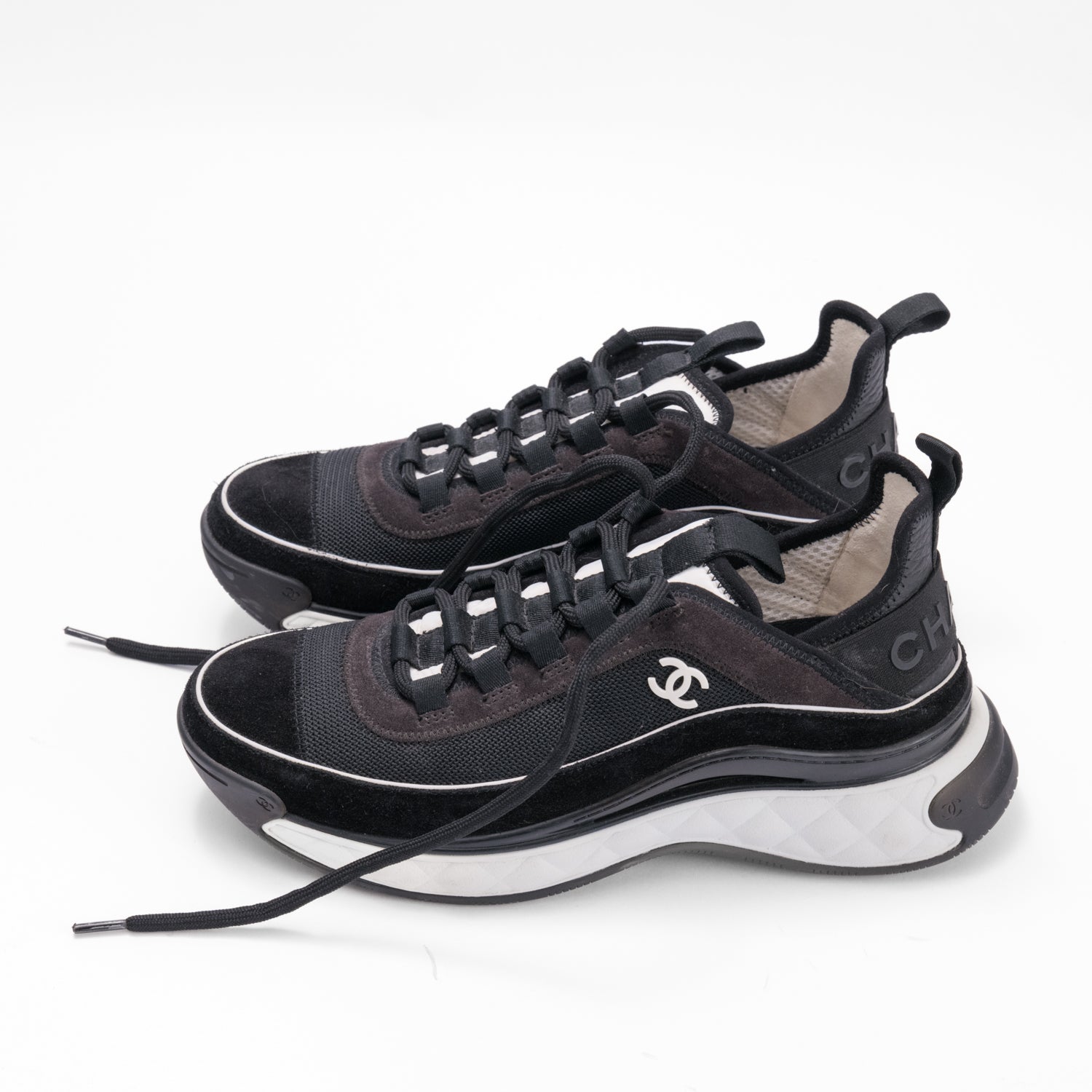 Chanel Sneakers Sz 38