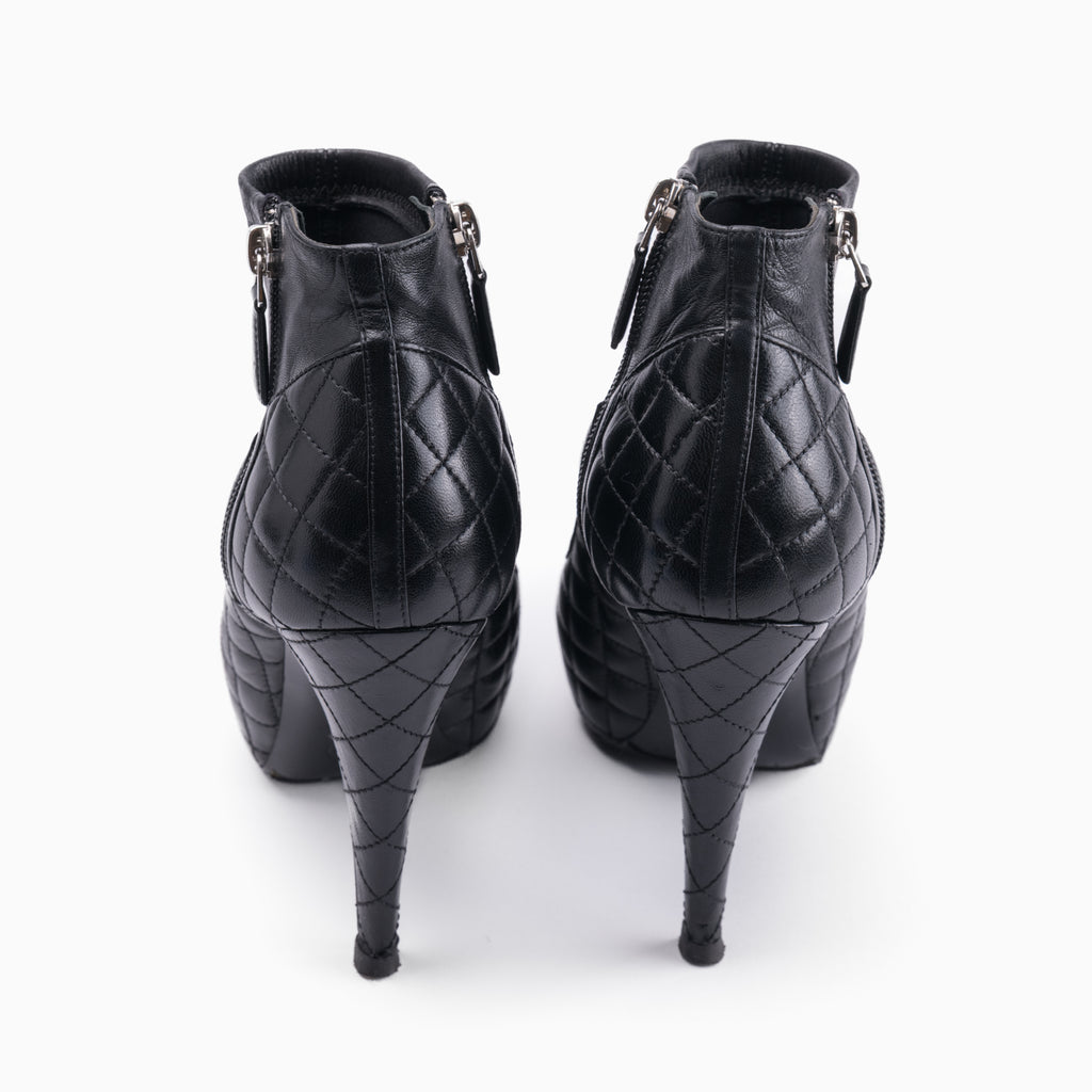 Chanel Ankle Boots Sz 39