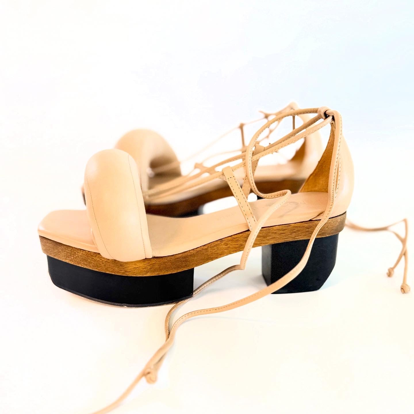Cult Gaia Sandals Sz 39