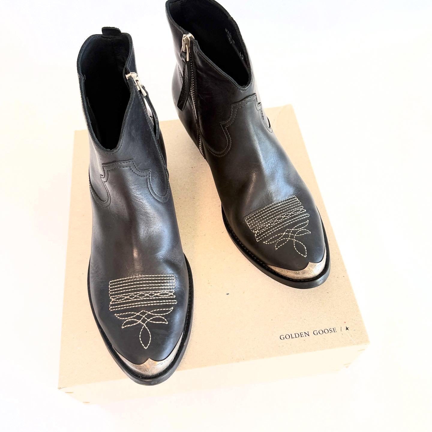 GGDB Boots Sz 40