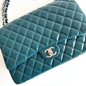 Chanel Maxi Flapbag