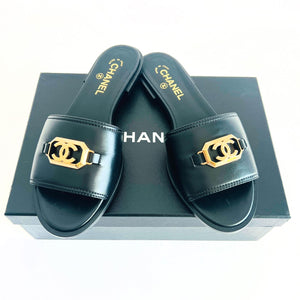 Chanel Logo Slides Sz 40