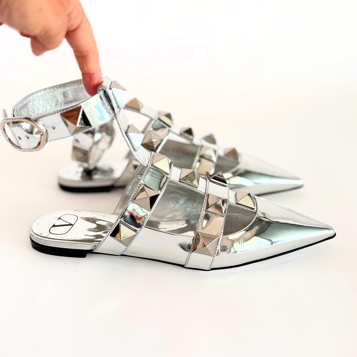 Valentino Roman Stud Sandals Sz 40
