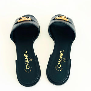 Chanel Logo Slides Sz 40